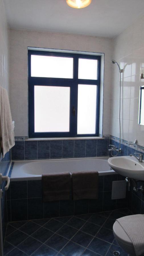 Spa Villa Crystal, Sugarev Hiszarja Kültér fotó